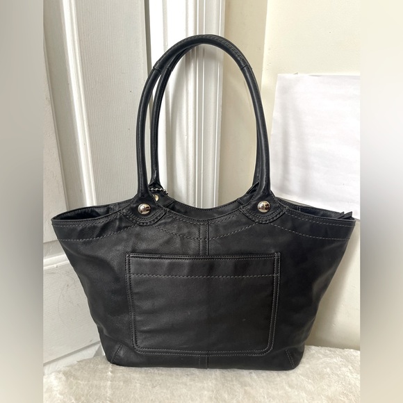 Coach Bleecker legacy Shoulder Bag EUC - Picture 10 of 11